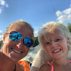 Meet your Posher, Jenna